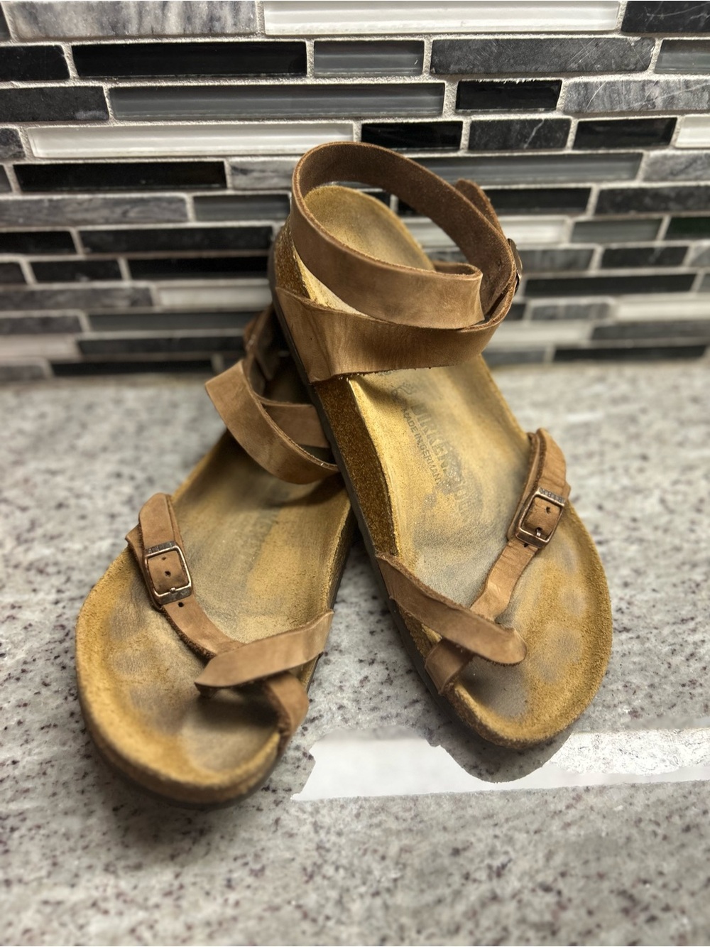 Birkenstock Yara Brown Leather Ankle-Strap Sandals women’s size 9(40)